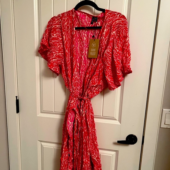 Animal print pink wrap around dress - Picture 1 of 6